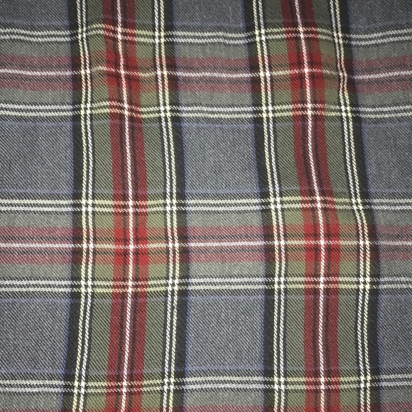 L.L. BEAN Traditional Fit button down plaid 100% cotton with chest pocket size L - Picture 3 of 12
